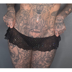 Tanga mit Röckchen...