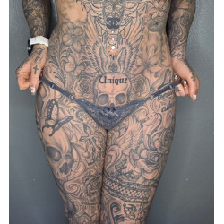 Grauer Spitzen String...