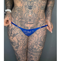 Royalblauer Spitzen String...