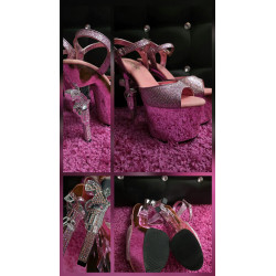 Plateau Pleaser High Heels...